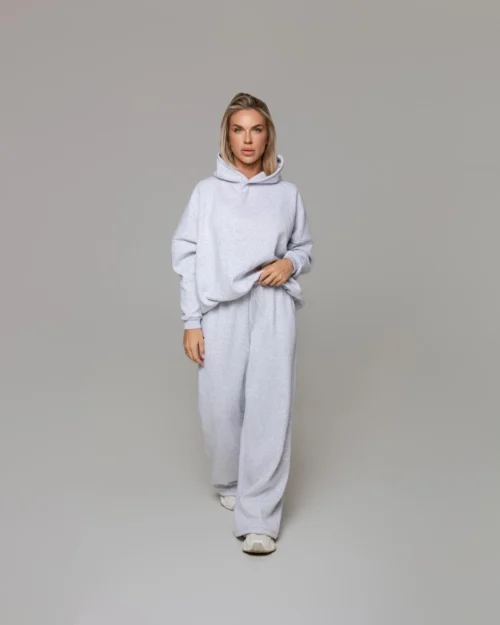 Džemperis su pūkeliu oversize