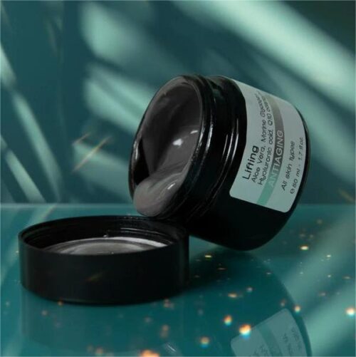 Lifting Cream – intensyvaus stangrinamojo ir drėkinamojo poveikio veido kremas