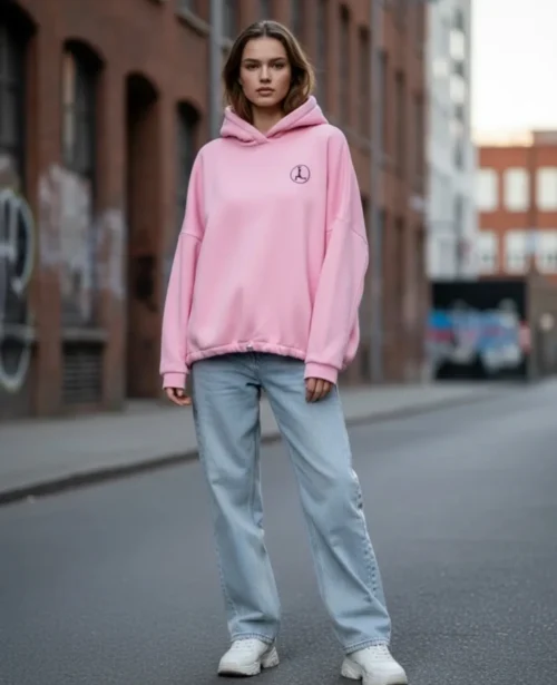 Oversize džemperis su pūkeliu